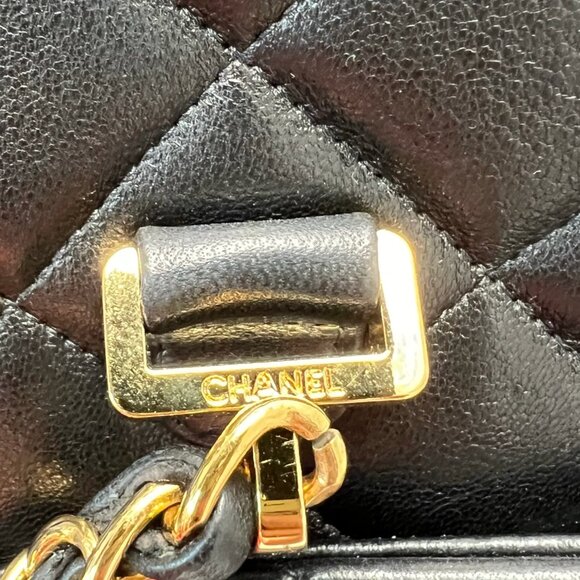 CHANEL Quilted Lambskin Messenger Shoulder Bag Black 24K Chain - Picture 3 of 14